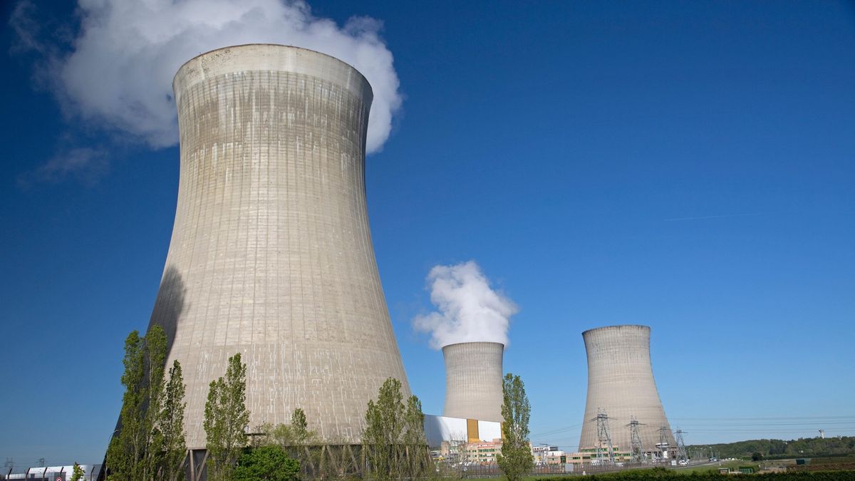 Francie nestíhá odstavené reaktory nahodit včas, hrozí blackouty